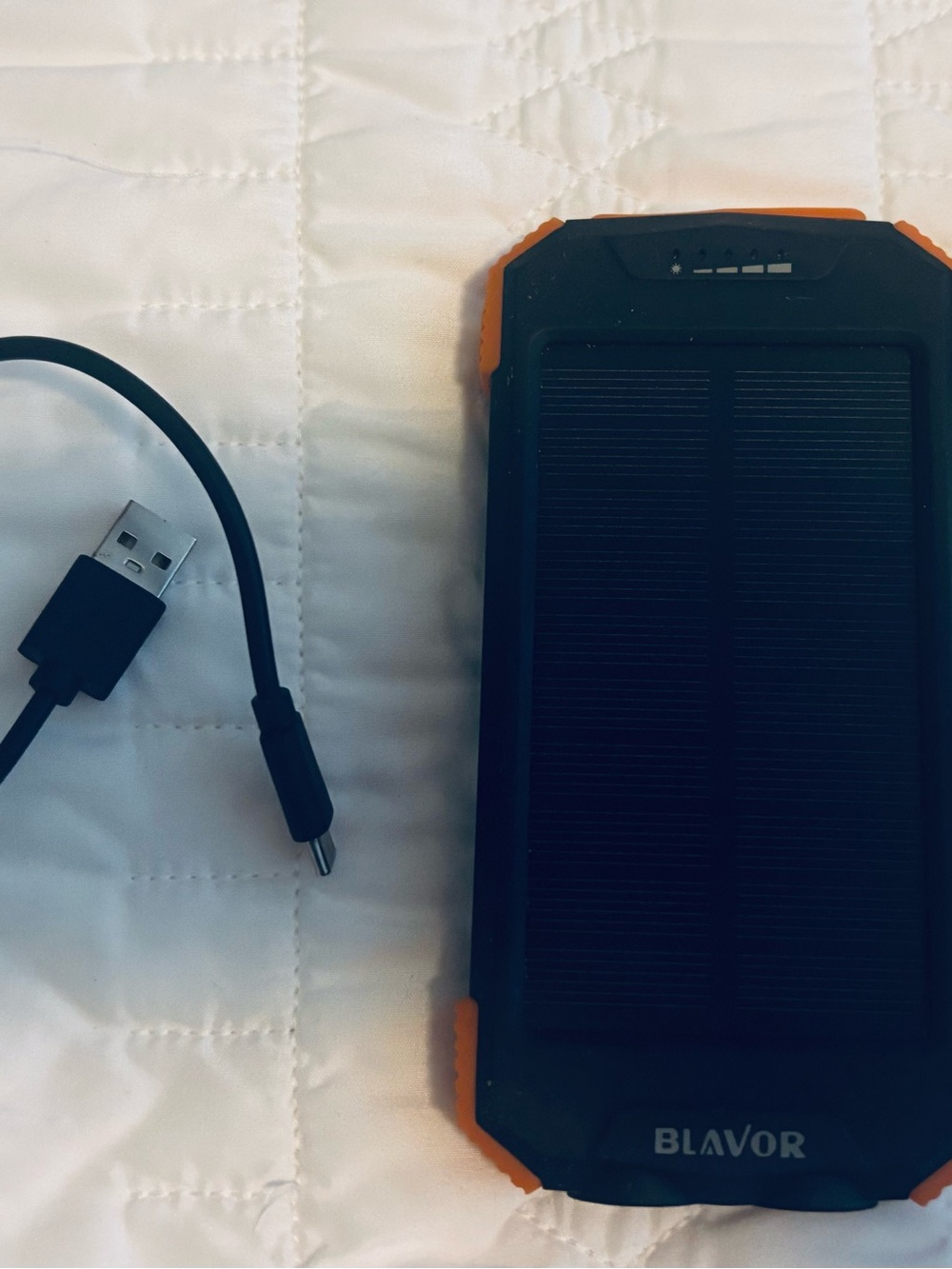 BLAVOR Solar Power Bank 10,000mAh, Portable Wireless Charger, 20W Fast Charging